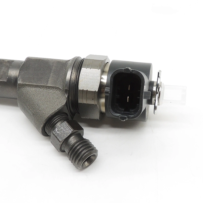 Brand New Common Rail Diesel Fuel Injector for Renault Nissan Vauxhall 2.5 0445110141