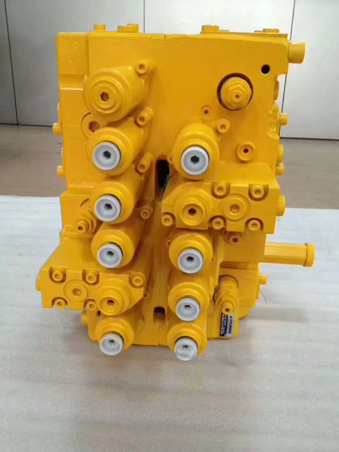 Excavator Cat225 305 Main Control Valve 723-40-71200